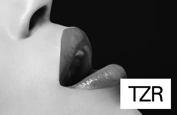 How To Restore Your Natural Lip Color If They’re Looking Pale & Lackluster